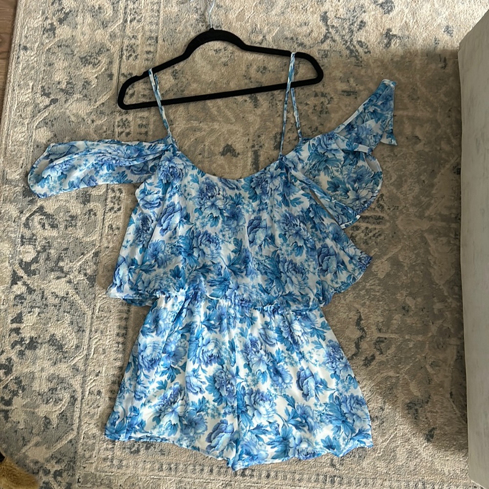Show me your mumu, blue and white romper